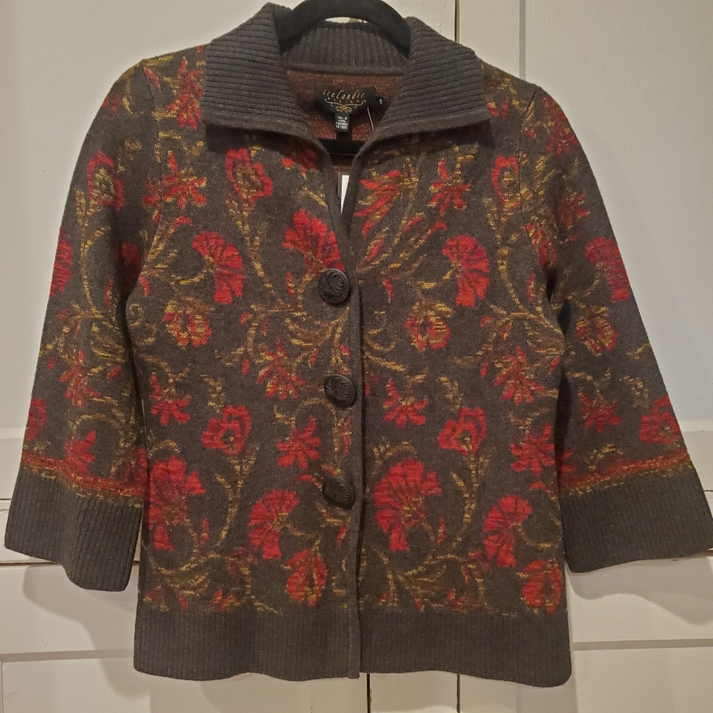 Icelandic Design Lambswool Cardigan S NWT